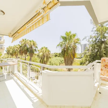 Flat W Balcony Fireplace 5 Min To Beach In Apartment